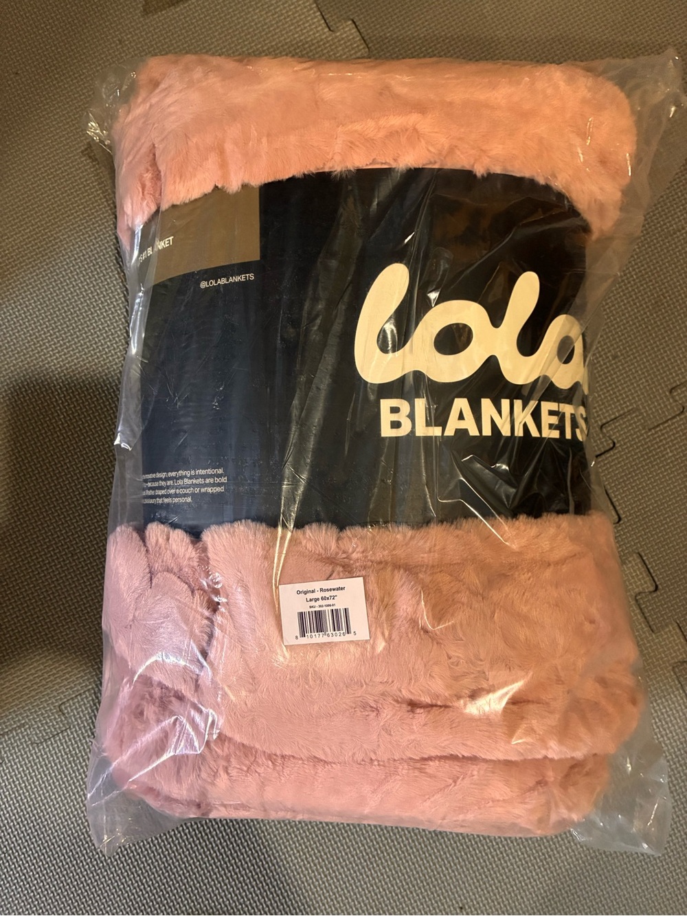 Lola Blankets Plush Rosewater Throw Blanket - size large